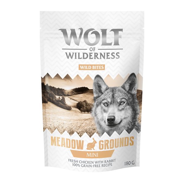 Wolf of Wilderness Snack - Wild Bites 180 g graanvrij - NIEUW: MINI Meadow Grounds - Kip & Konijn (kleine blokjes)