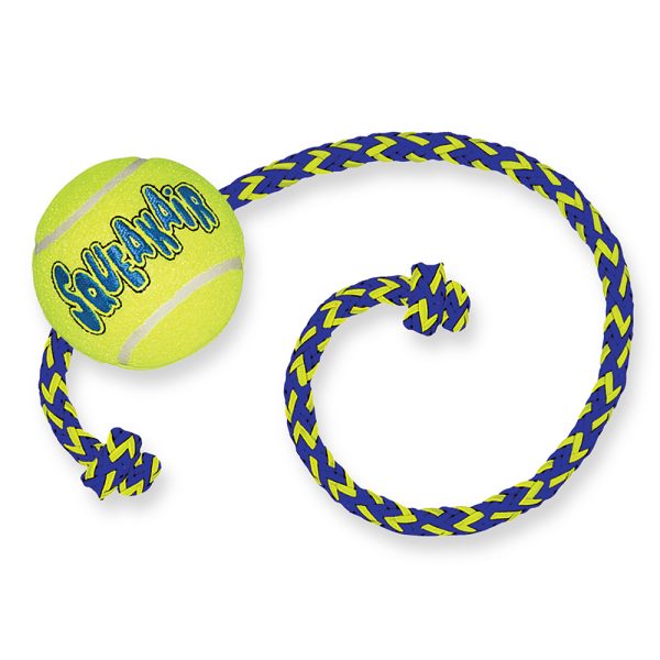 KONG SqueakAir Ball met Koord  2xM/L